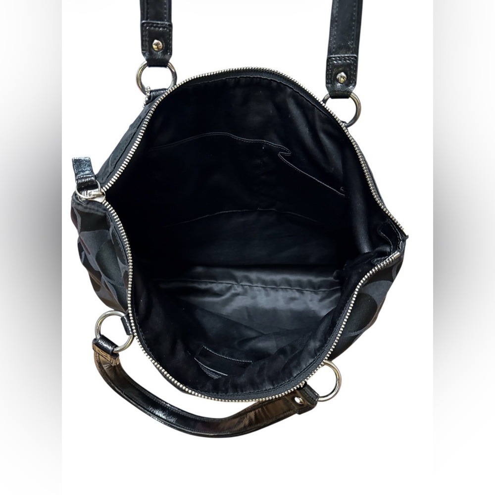 Coach Poppy Signature Shoulder Bag - Picture 5 of 10